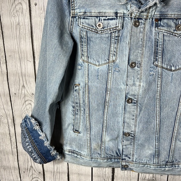 H&M x Coachella distressed/destroyed jean jackets size small - Picture 4 of 16
